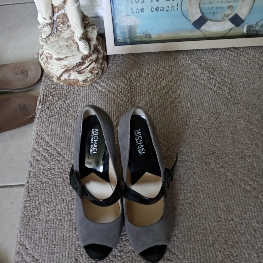 Women's Shoes MK